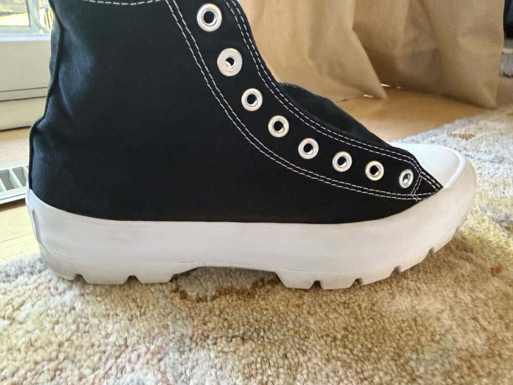 Converse Chuck Taylor All Star Lugged High Top Black White Sneakers 565901C - Picture 6 of 8
